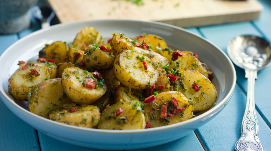 Unpretentious Cooking: Herbed Garlic Potatoes